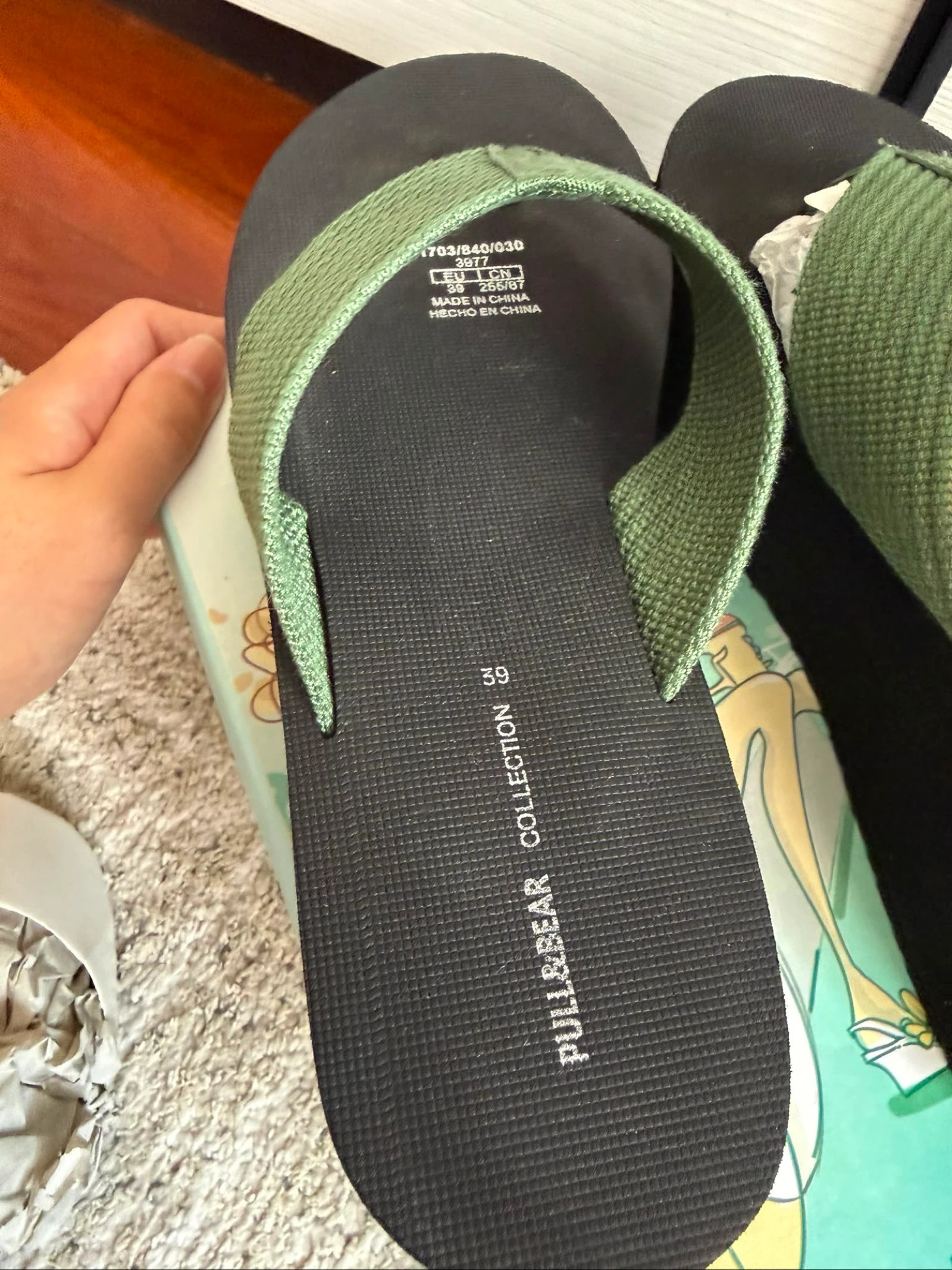 Sandálias plataforma Pull&Bear verde cáqui T39 Novidade – photo 2